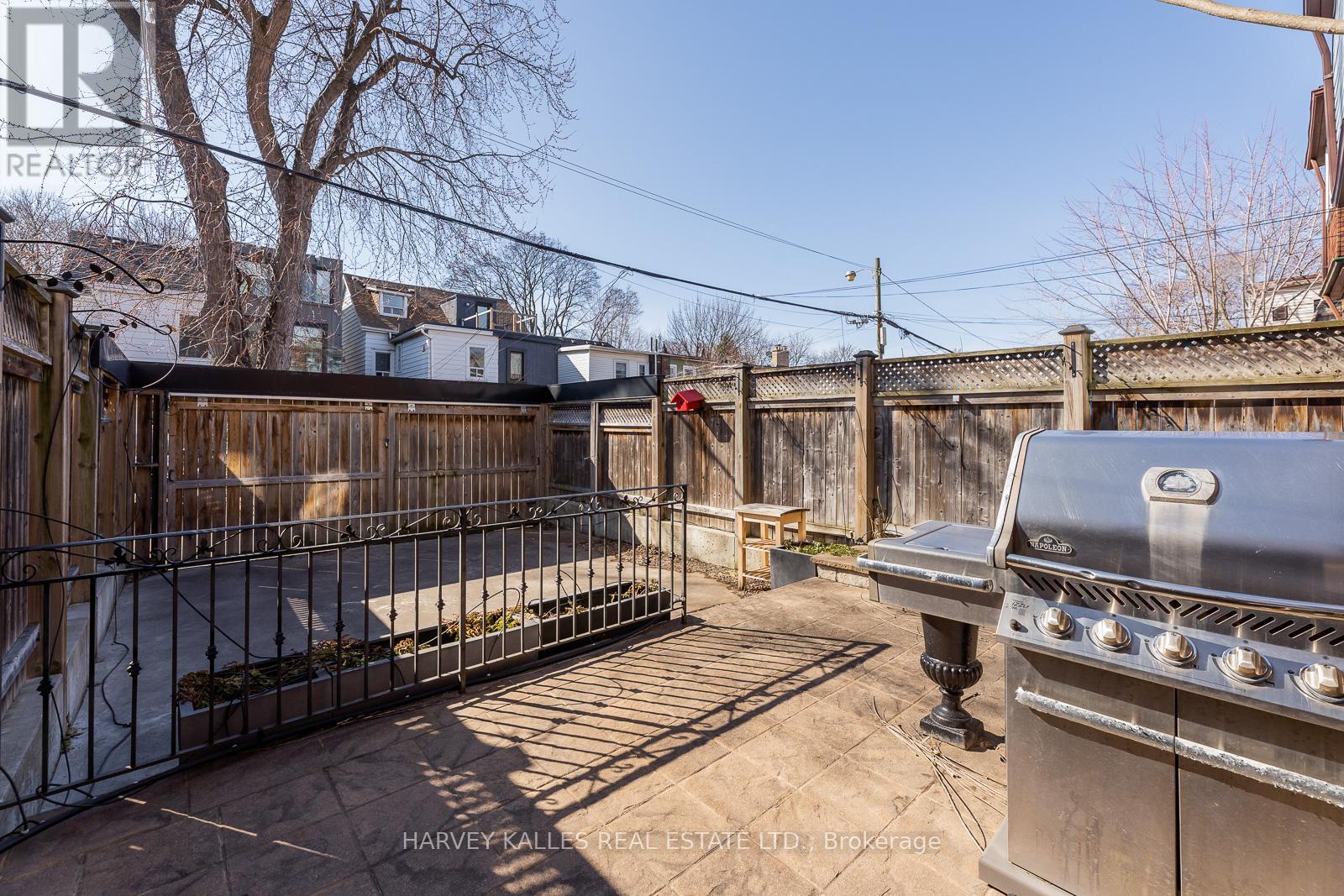 1107 Gerrard Street E, Toronto, Ontario  M4M 1Z9 - Photo 42 - E12922682