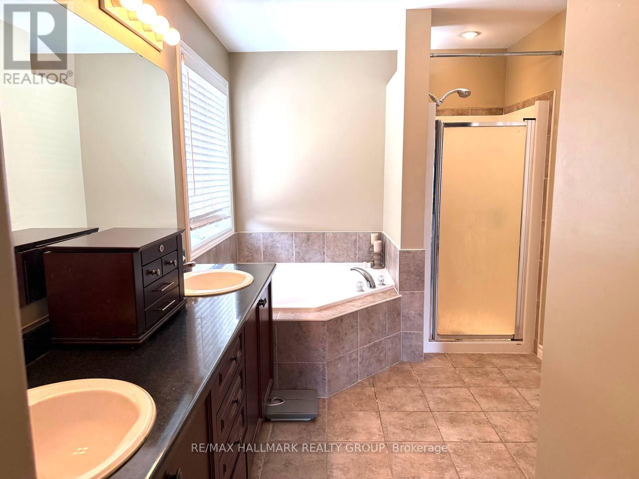 9 Blackshire Circle S, Ottawa, Ontario  K2J 5L8 - Photo 12 - X12922688