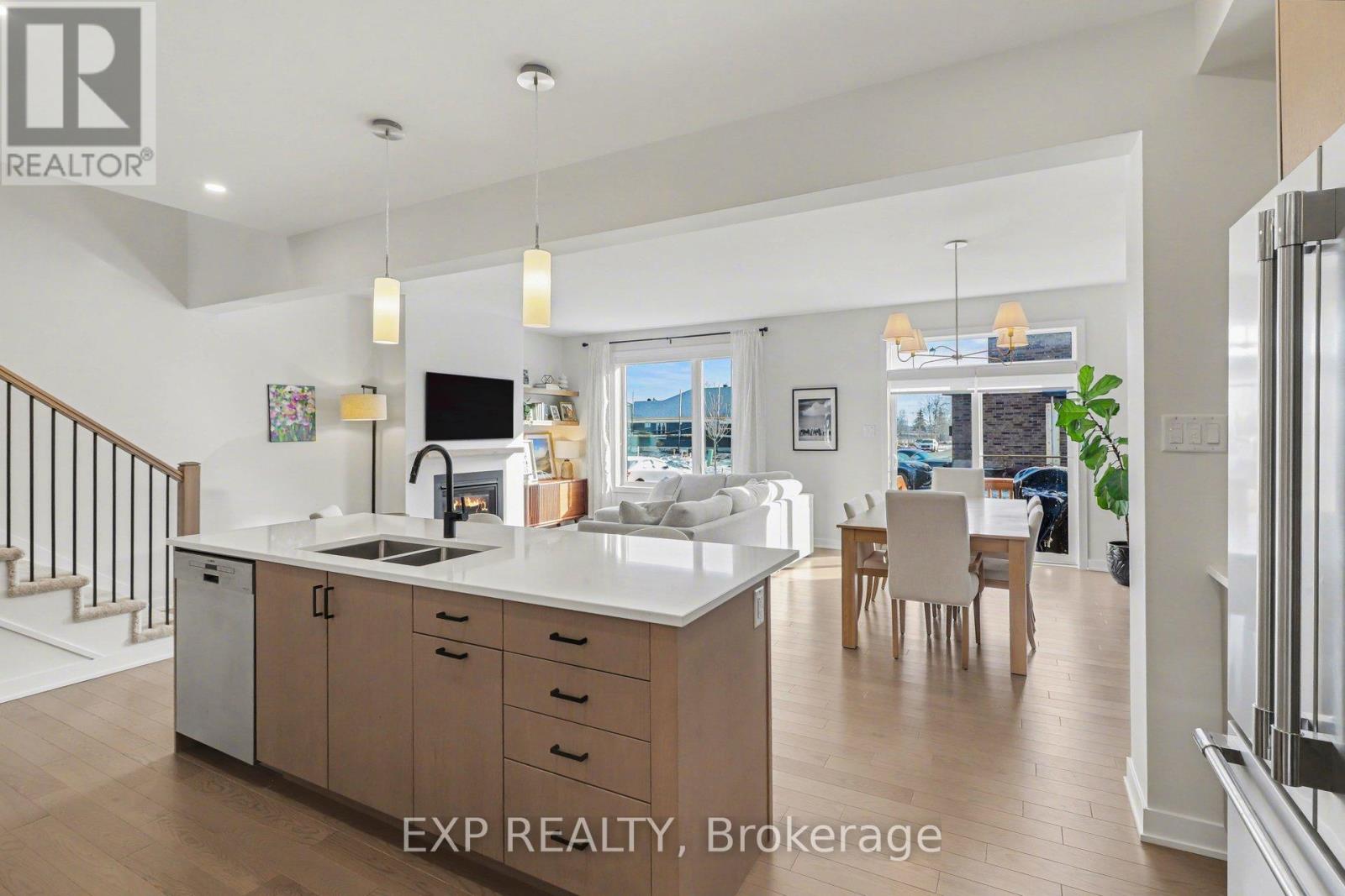 540 Montjay Road, Ottawa, Ontario  K4A 5R2 - Photo 11 - X12922690