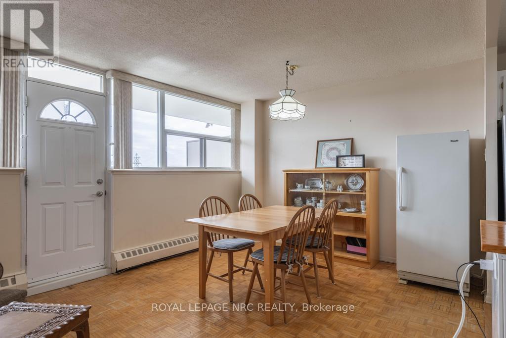 601 - 215 Glenridge Avenue, St. Catharines, Ontario  L2T 3J7 - Photo 6 - X12922566