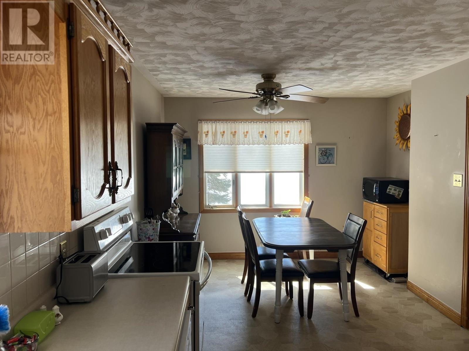 49 Pine Drive, Summerside, Prince Edward Island  C1N 3Y3 - Photo 11 - 202605502