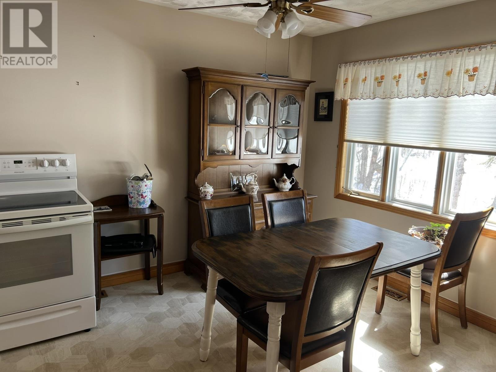 49 Pine Drive, Summerside, Prince Edward Island  C1N 3Y3 - Photo 12 - 202605502