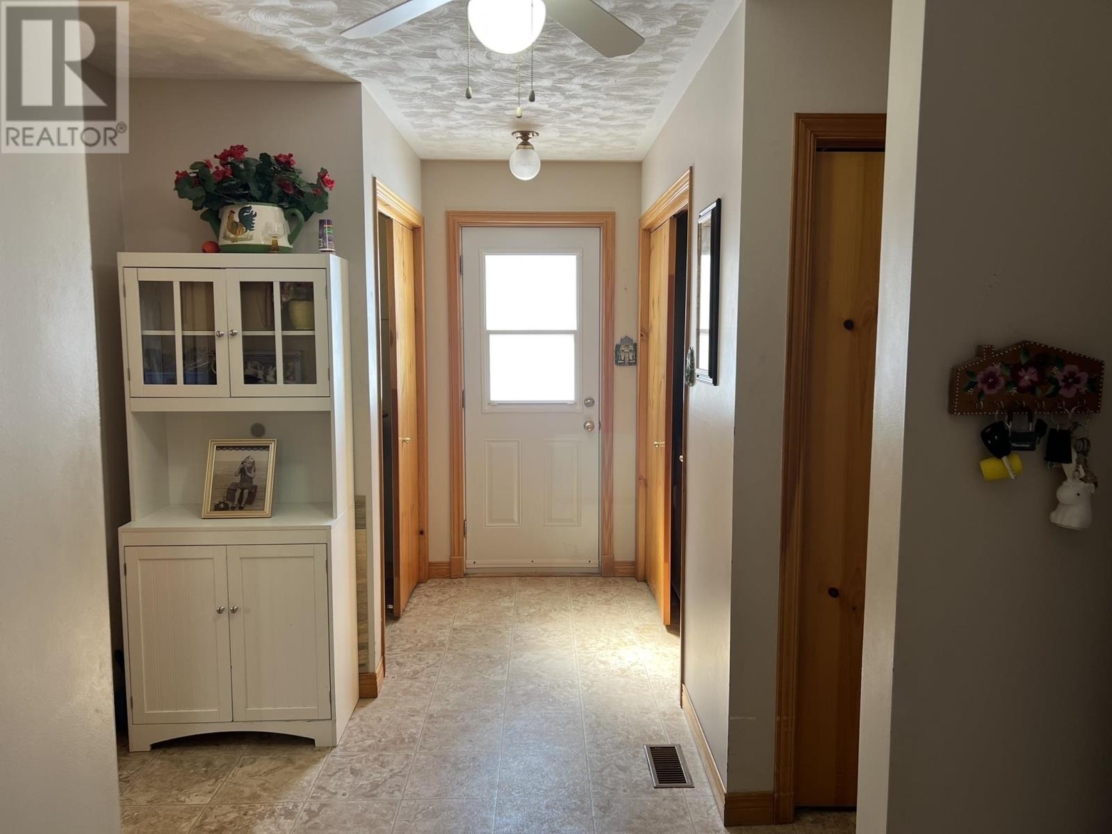 49 Pine Drive, Summerside, Prince Edward Island  C1N 3Y3 - Photo 18 - 202605502