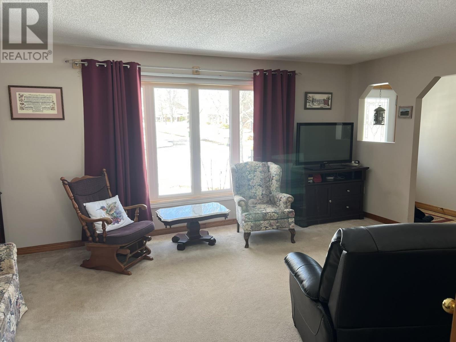 49 Pine Drive, Summerside, Prince Edward Island  C1N 3Y3 - Photo 5 - 202605502