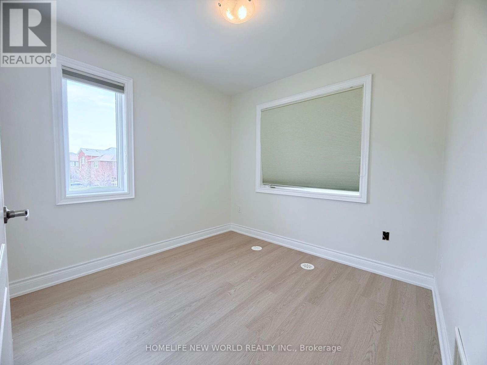 Coach House - 261 William Forster Road, Markham, Ontario  L6B 0V2 - Photo 10 - N12922602