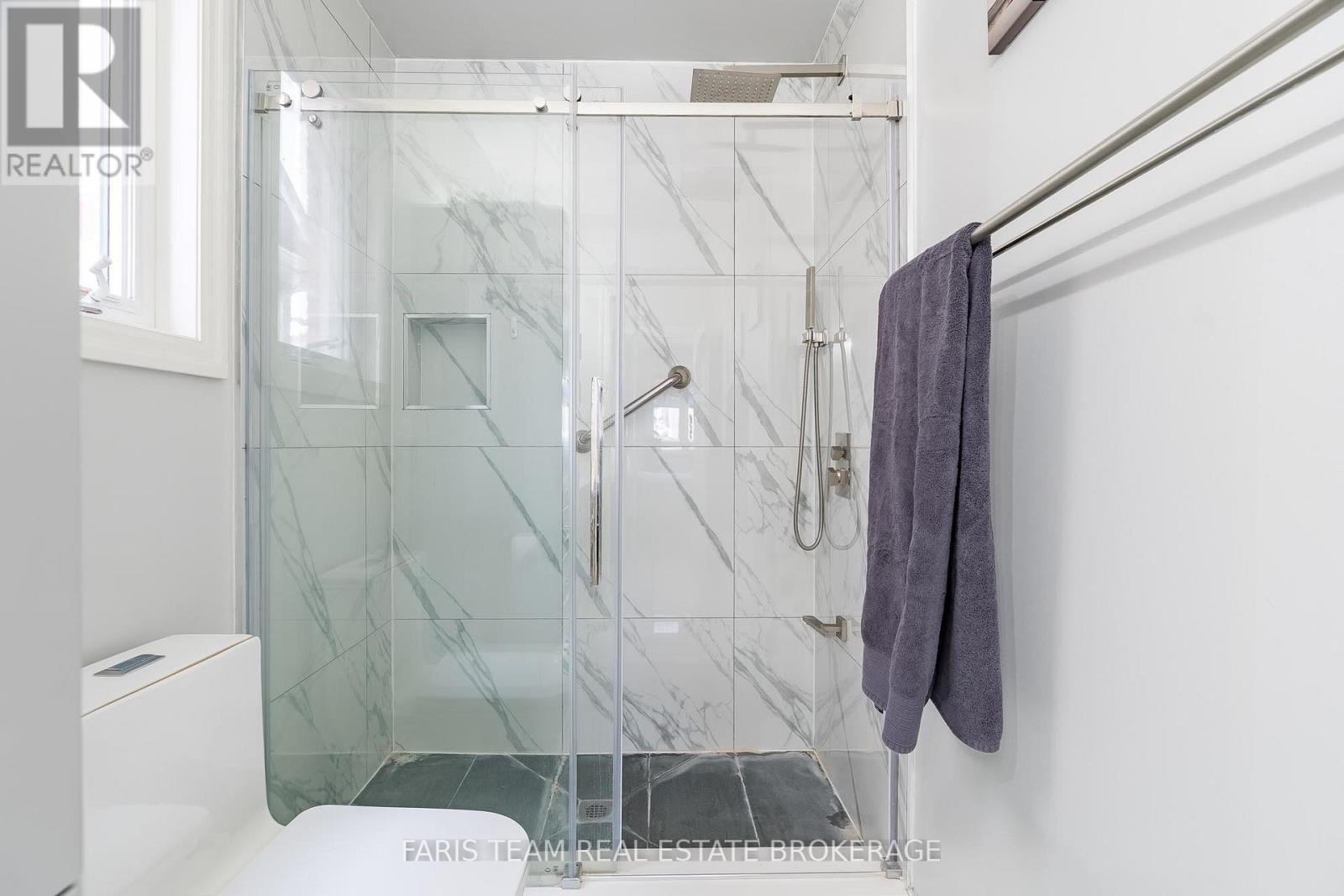 461 Greenwood Drive, Essa, Ontario  L3W 0R4 - Photo 20 - N12922604