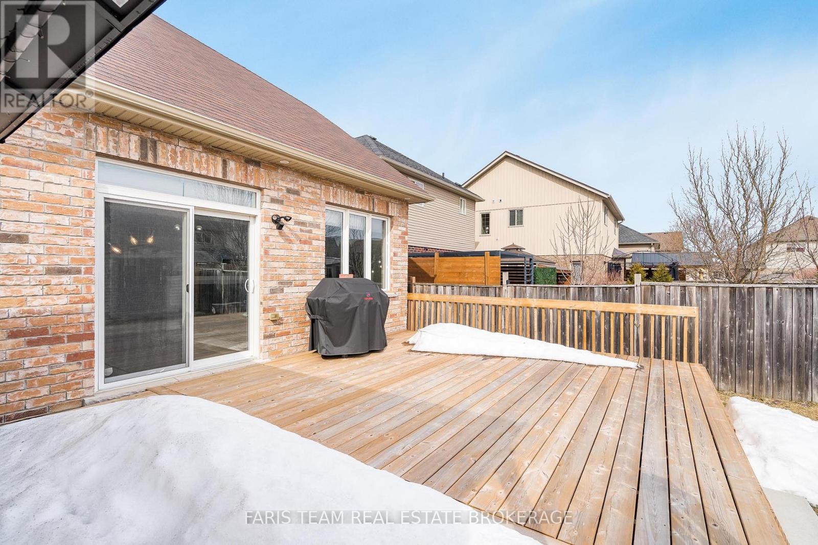461 Greenwood Drive, Essa, Ontario  L3W 0R4 - Photo 37 - N12922604