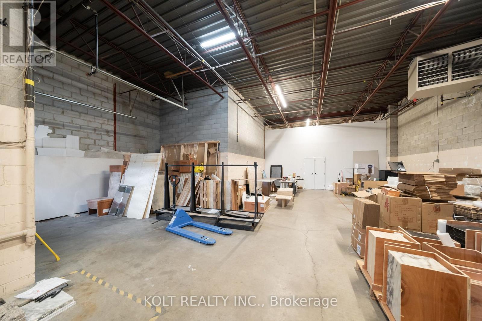 30 - 330 Esna Park Drive, Markham, Ontario  L3R 1H3 - Photo 10 - N12922614