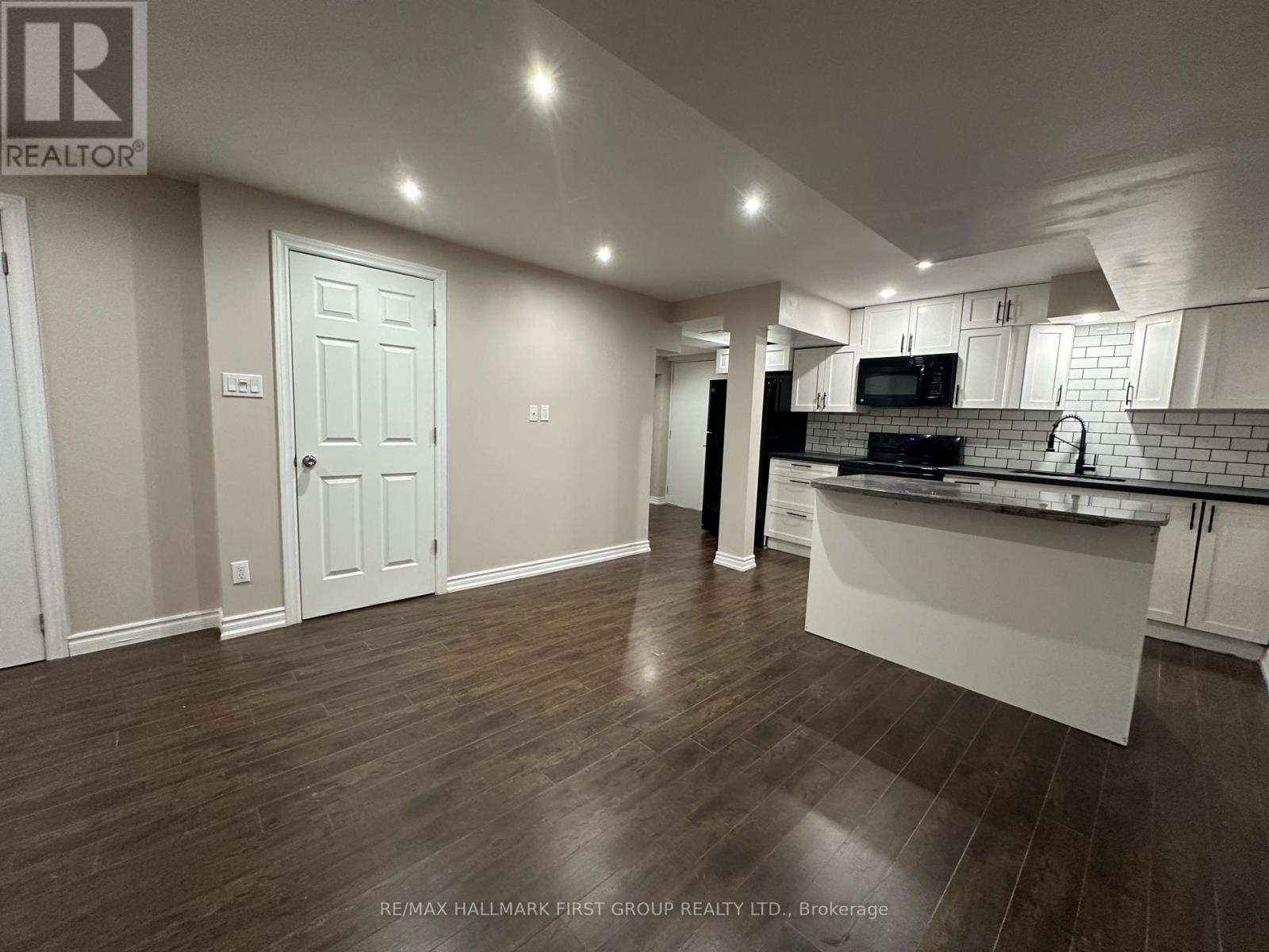 Lower - 3 Stackstone Road, Markham, Ontario  L6B 0Y1 - Photo 13 - N12922630