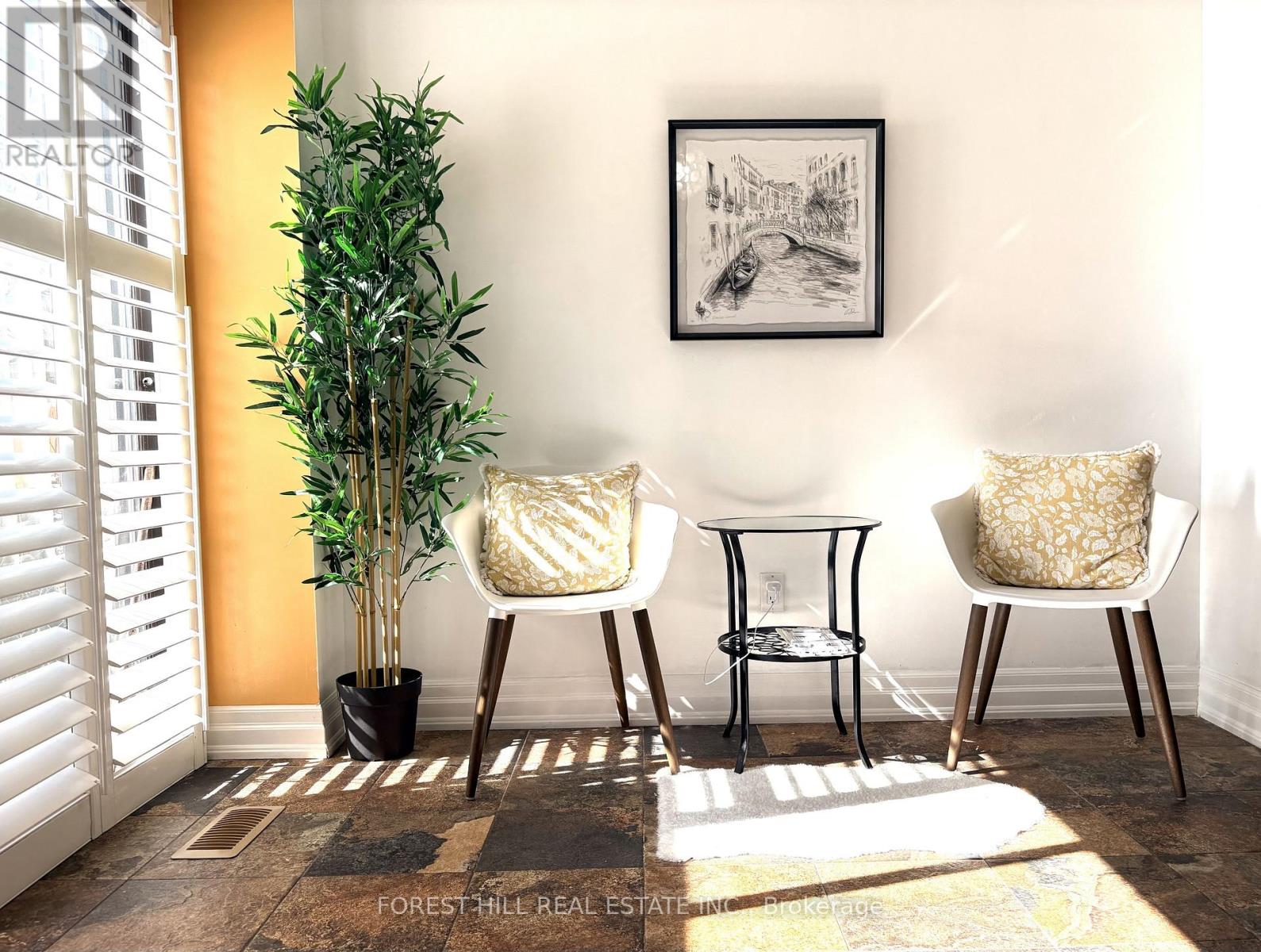 26 Laurel Valley Court, Vaughan, Ontario  L4K 2B3 - Photo 12 - N12922680