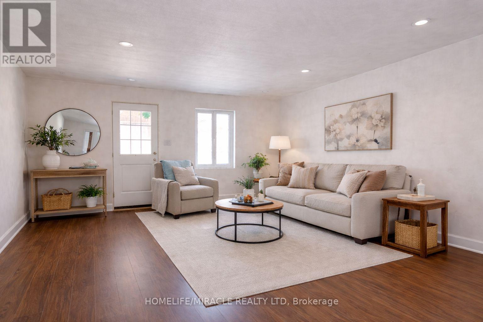 4555 14th Avenue, Markham, Ontario  L3S 3K2 - Photo 3 - N12922014