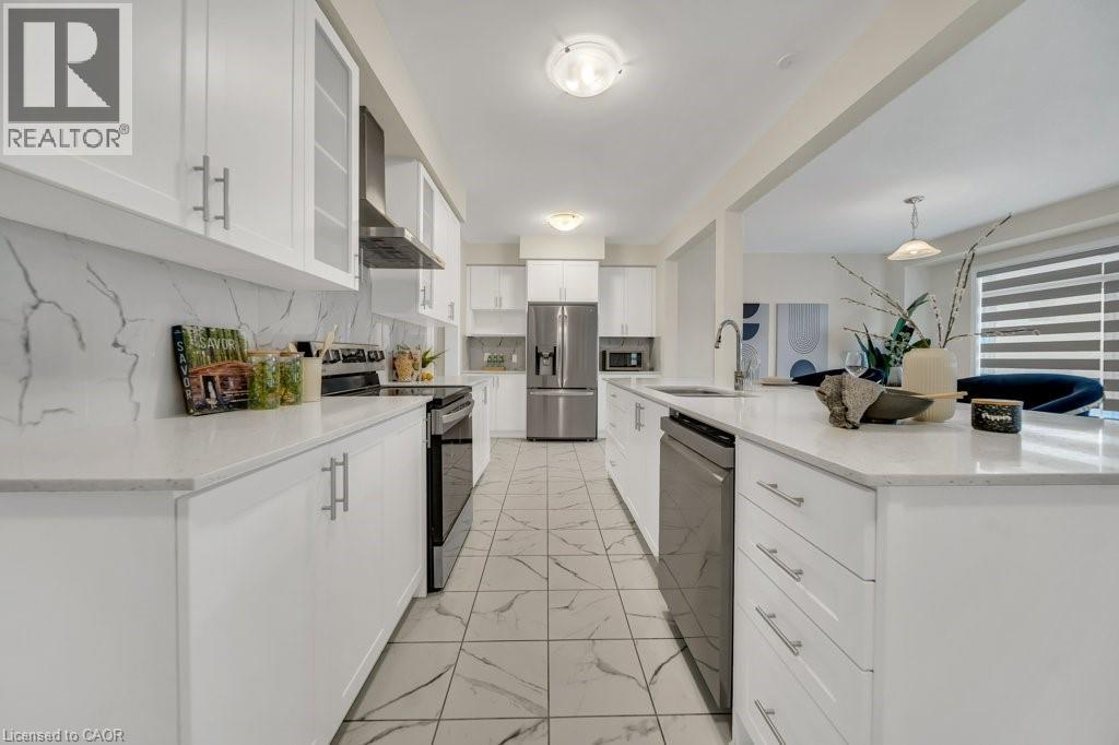 285 Broadacre Drive, Kitchener, Ontario  N2R 0S6 - Photo 13 - 40815257