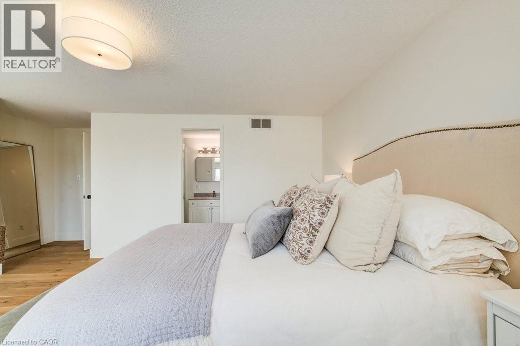 91 Glencliffe Court, Kitchener, Ontario  N2B 3X1 - Photo 30 - 40815186