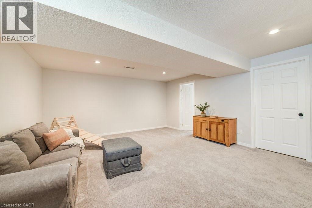 91 Glencliffe Court, Kitchener, Ontario  N2B 3X1 - Photo 35 - 40815186