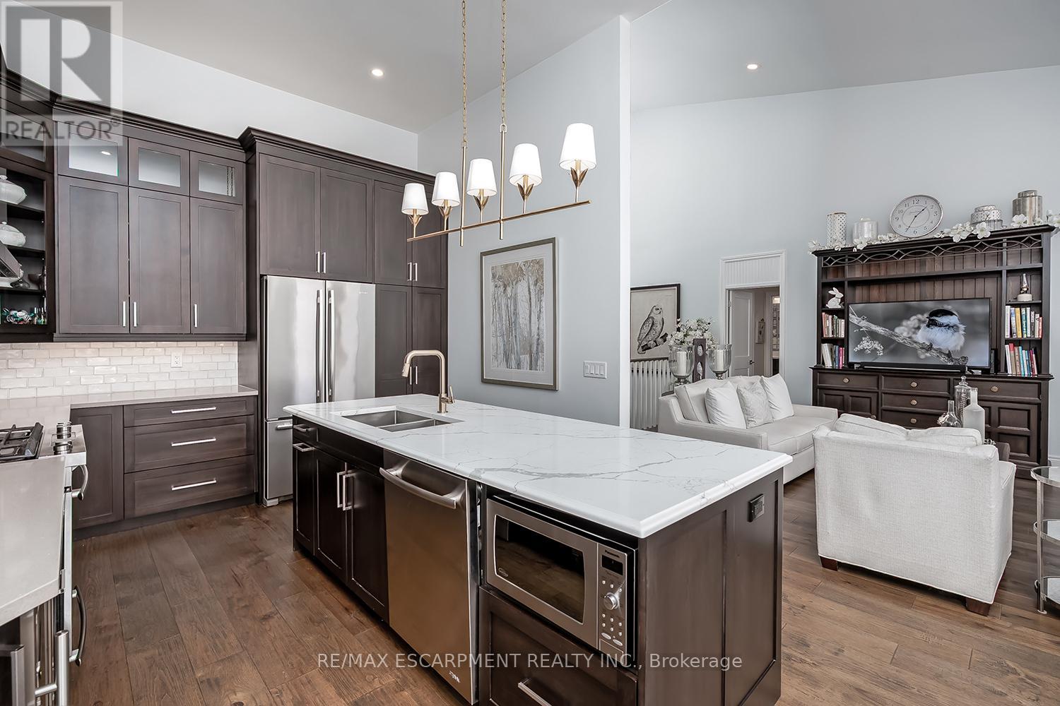 4252 Sarazen Drive, Burlington (Rose), Ontario  L7M 4Z2 - Photo 19 - W12922580