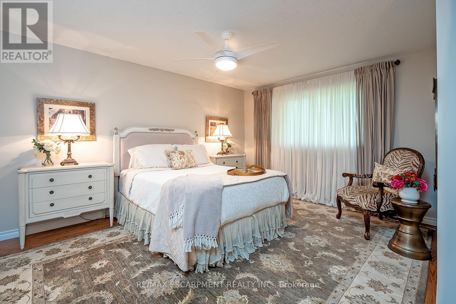 5 - 1580 Kerns Road, Burlington, Ontario  L7P 3A7 - Photo 17 - W12922582