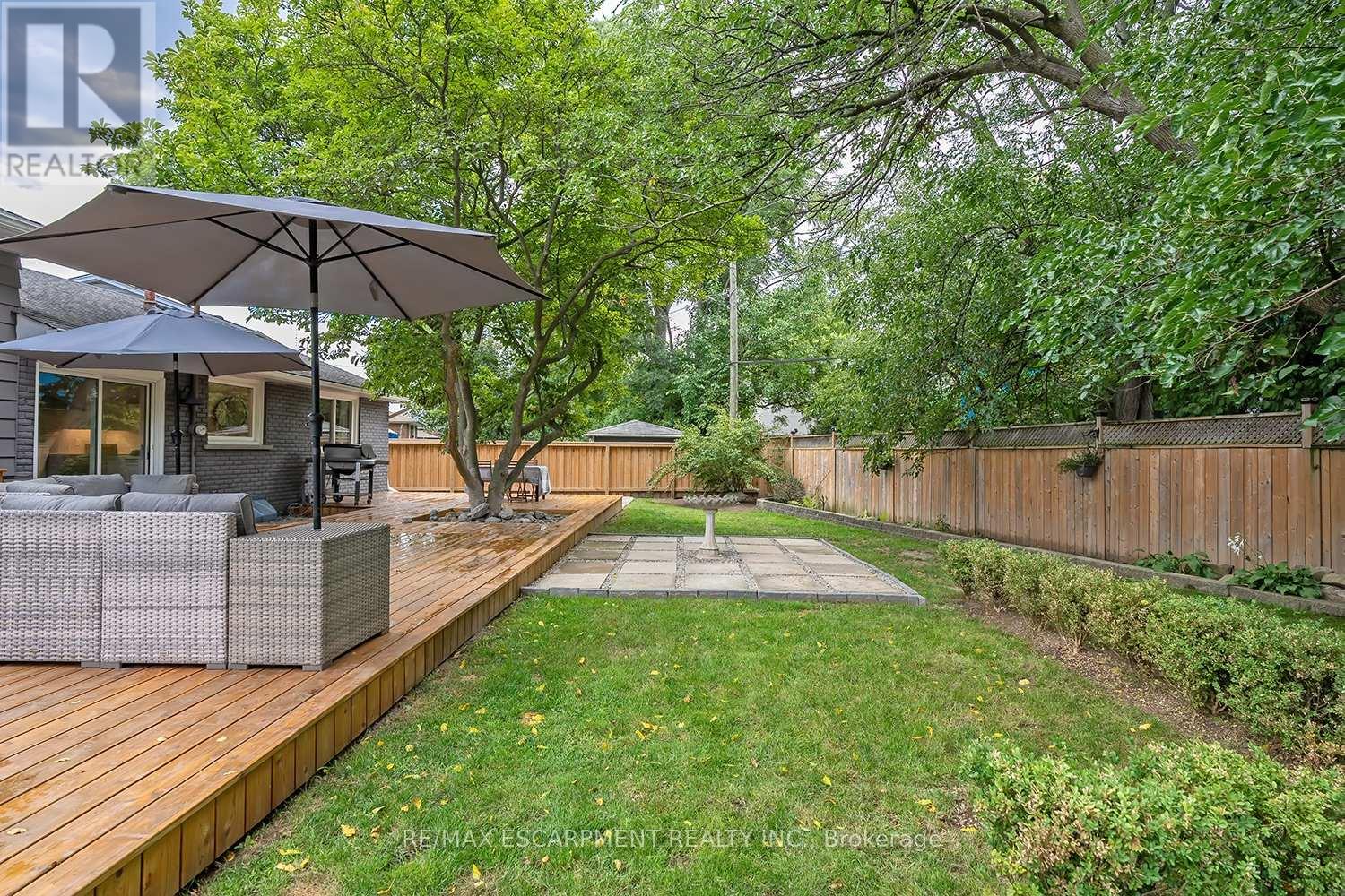 406 Oakwood Drive, Burlington, Ontario  L7N 1X2 - Photo 42 - W12922598