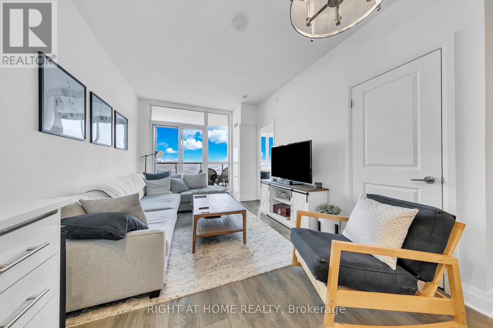 1308 - 15 Zorra Street, Toronto, Ontario  M8Z 4Z6 - Photo 15 - W12922606