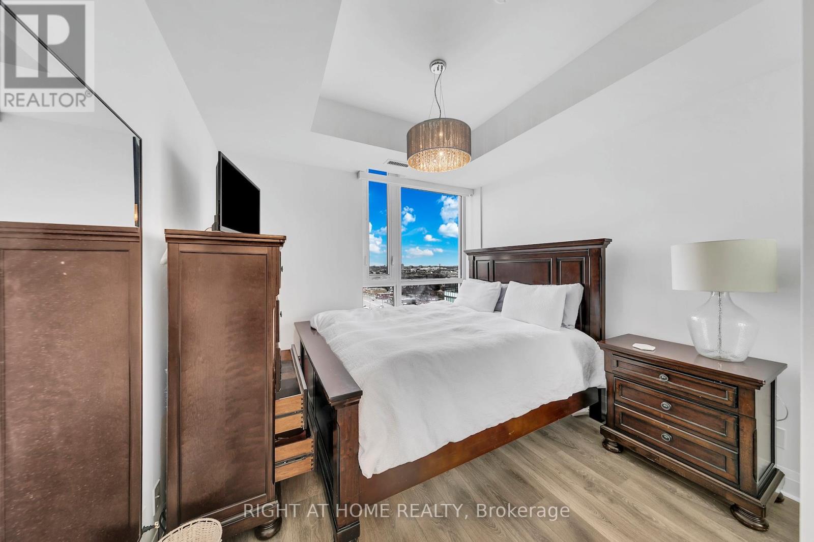 1308 - 15 Zorra Street, Toronto, Ontario  M8Z 4Z6 - Photo 19 - W12922606