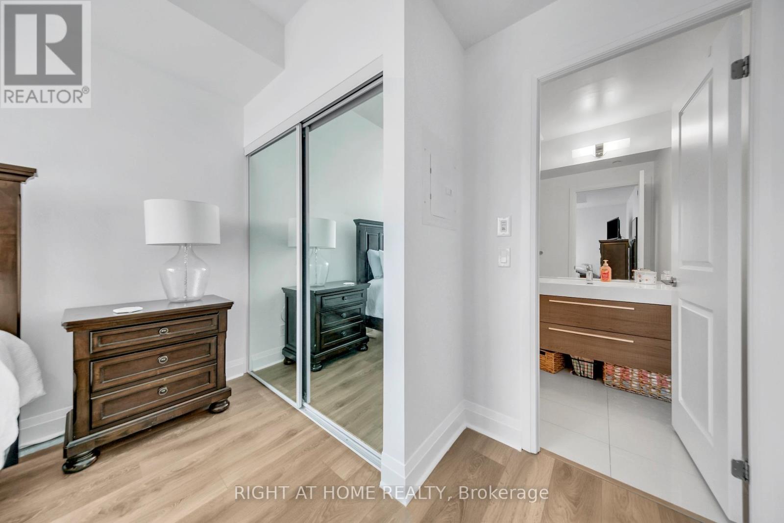 1308 - 15 Zorra Street, Toronto, Ontario  M8Z 4Z6 - Photo 20 - W12922606