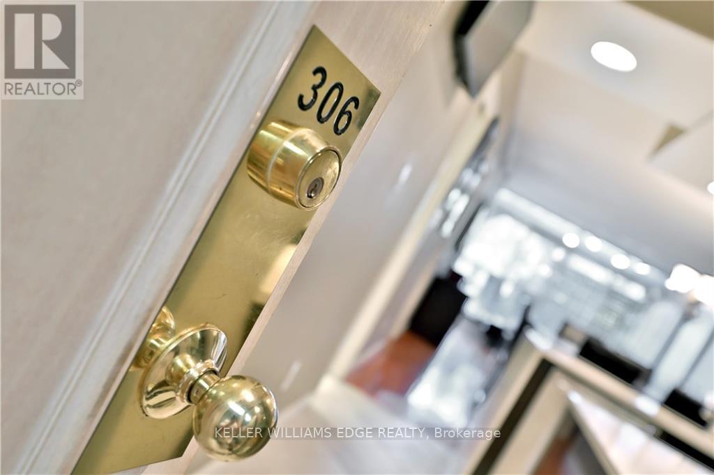 306 - 415 Locust Street, Burlington, Ontario  L7S 2J2 - Photo 4 - W12922620