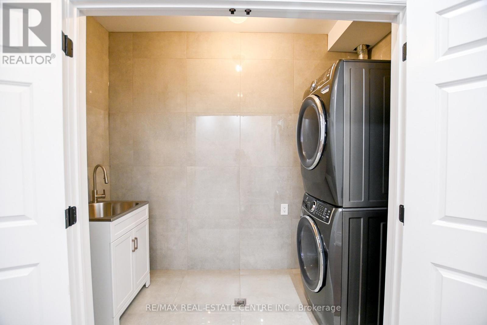 12 Flaherty Lane, Caledon, Ontario  L7K 2P3 - Photo 19 - W12922624