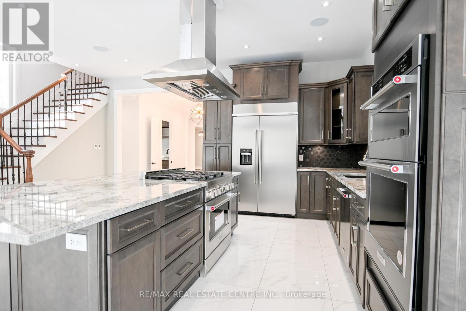 12 Flaherty Lane, Caledon, Ontario  L7K 2P3 - Photo 7 - W12922624