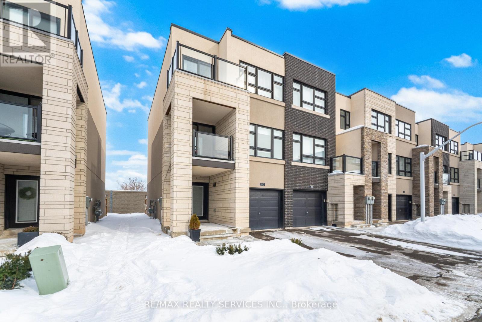 80 - 1121 Cooke Boulevard, Burlington, Ontario  L7T 0C4 - Photo 2 - W12922644