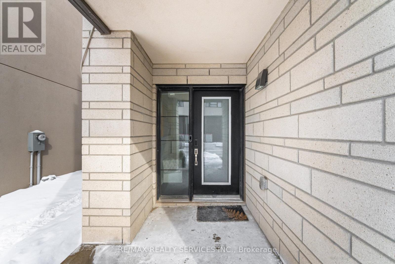 80 - 1121 Cooke Boulevard, Burlington, Ontario  L7T 0C4 - Photo 3 - W12922644