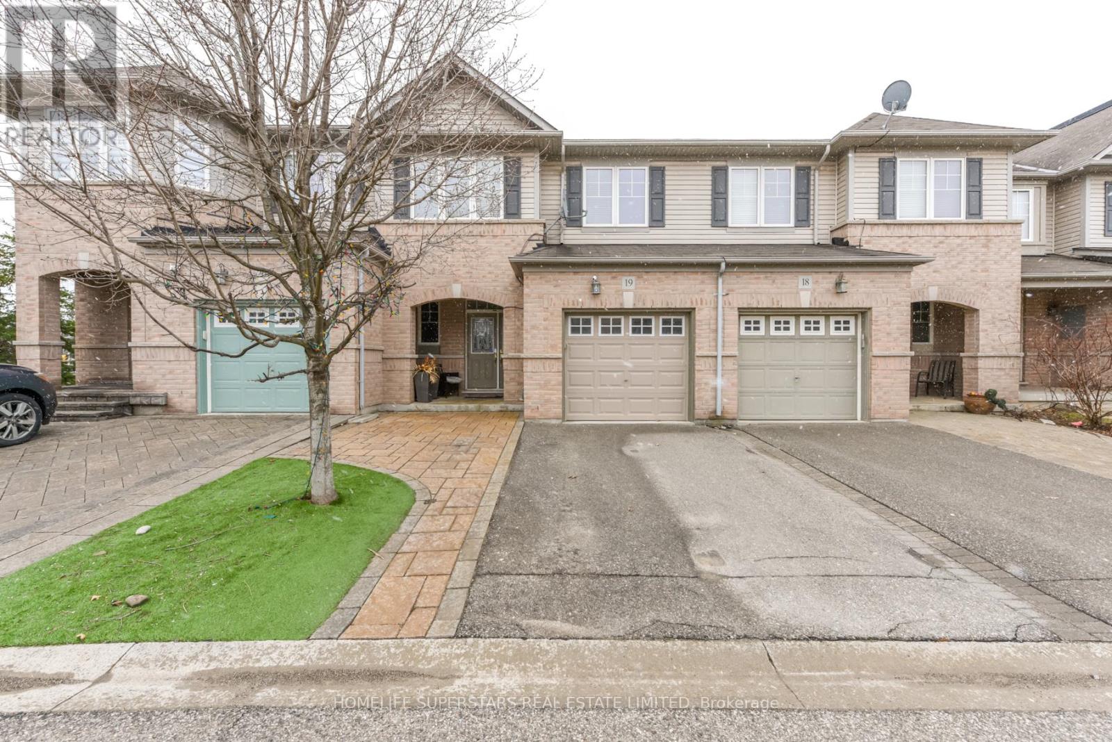 19 - 2019 TRAWDEN WAY, Oakville, Ontario