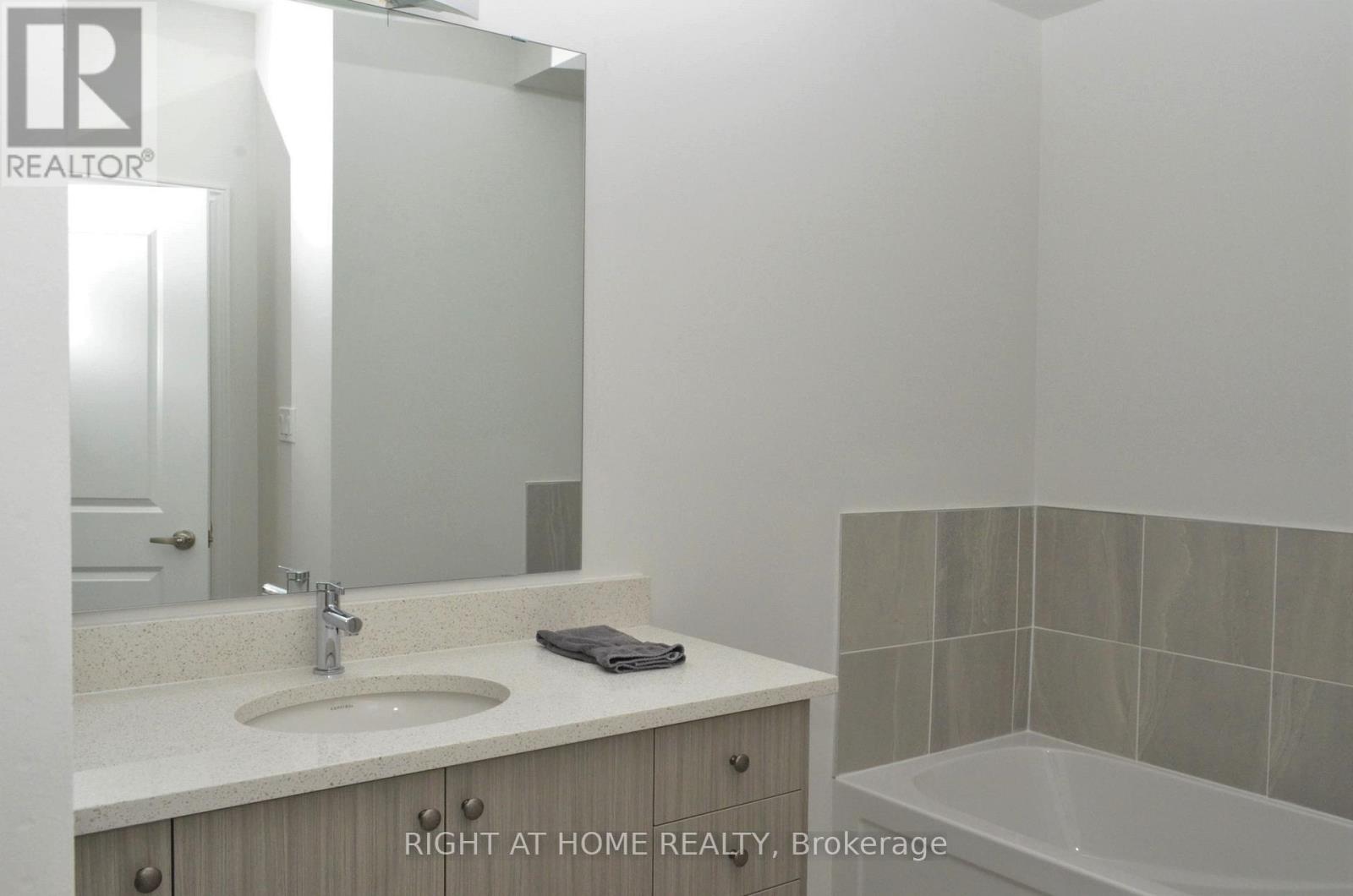 2 - 65 Jazzberry Road, Brampton, Ontario  L6R 4C7 - Photo 11 - W12922654