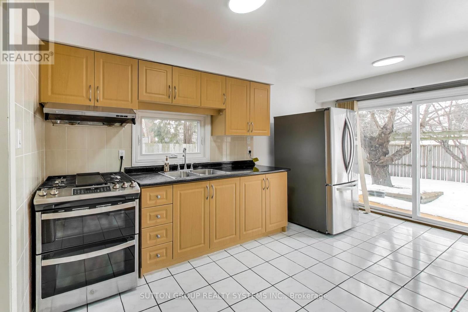 2662 Canberra Road, Mississauga, Ontario  L5N 1M7 - Photo 13 - W12922666