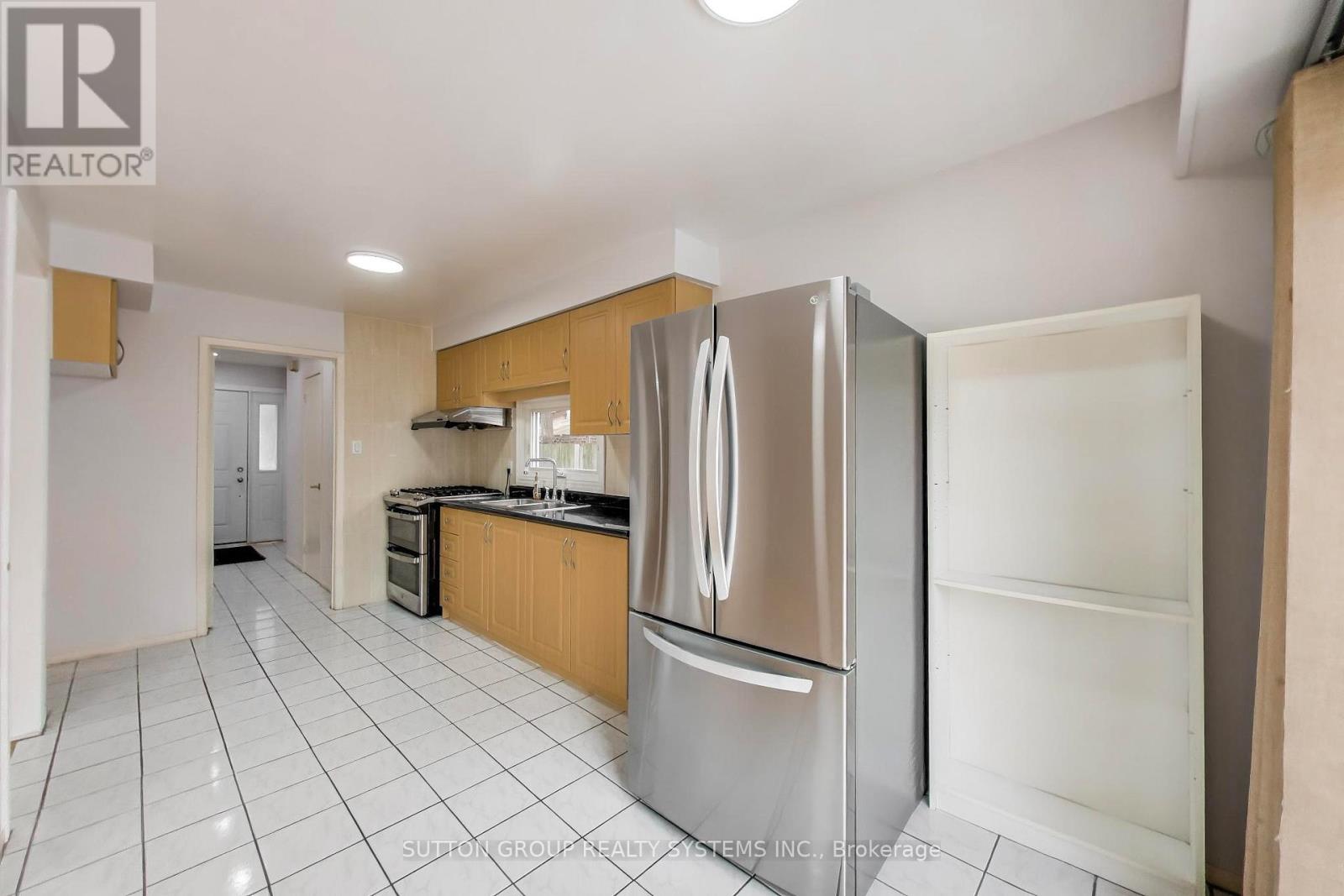 2662 Canberra Road, Mississauga, Ontario  L5N 1M7 - Photo 15 - W12922666