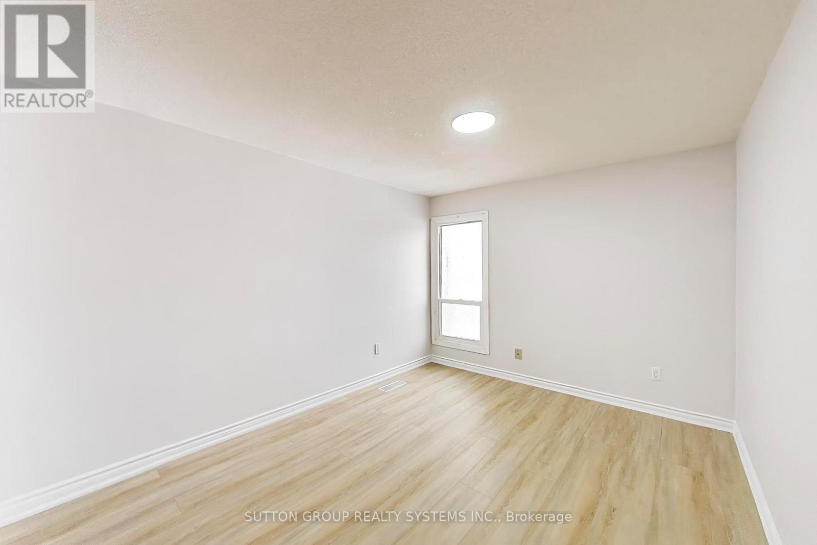 2662 Canberra Road, Mississauga, Ontario  L5N 1M7 - Photo 17 - W12922666