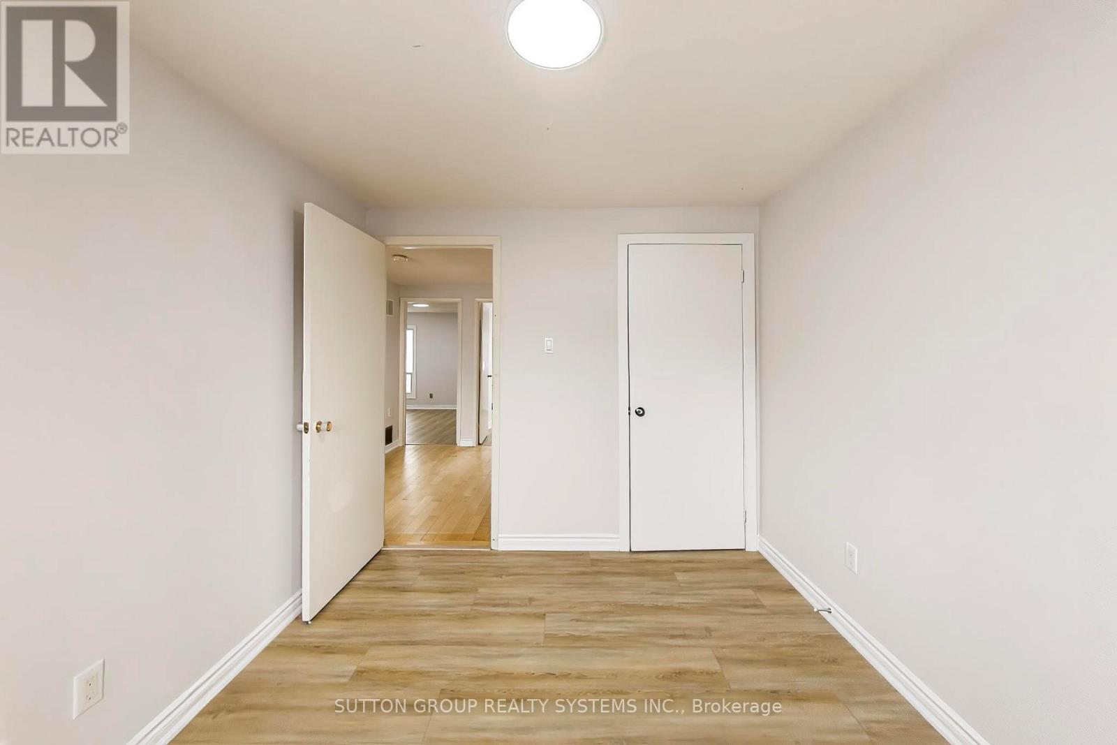 2662 Canberra Road, Mississauga, Ontario  L5N 1M7 - Photo 22 - W12922666