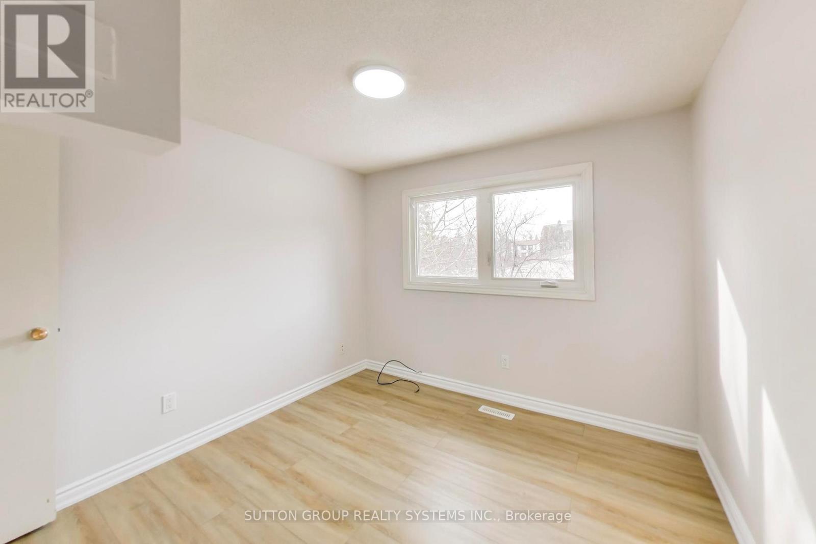 2662 Canberra Road, Mississauga, Ontario  L5N 1M7 - Photo 24 - W12922666