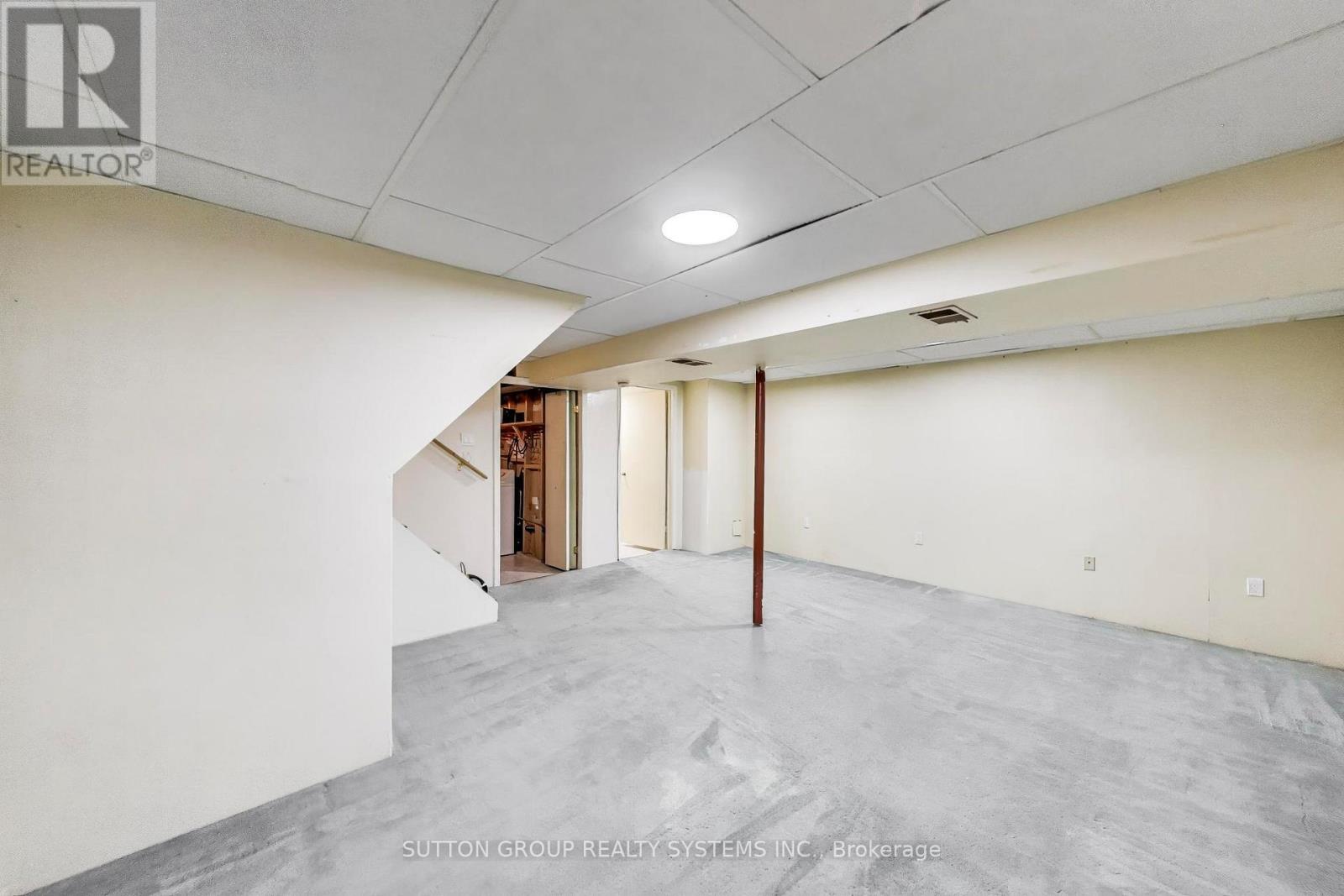 2662 Canberra Road, Mississauga, Ontario  L5N 1M7 - Photo 32 - W12922666