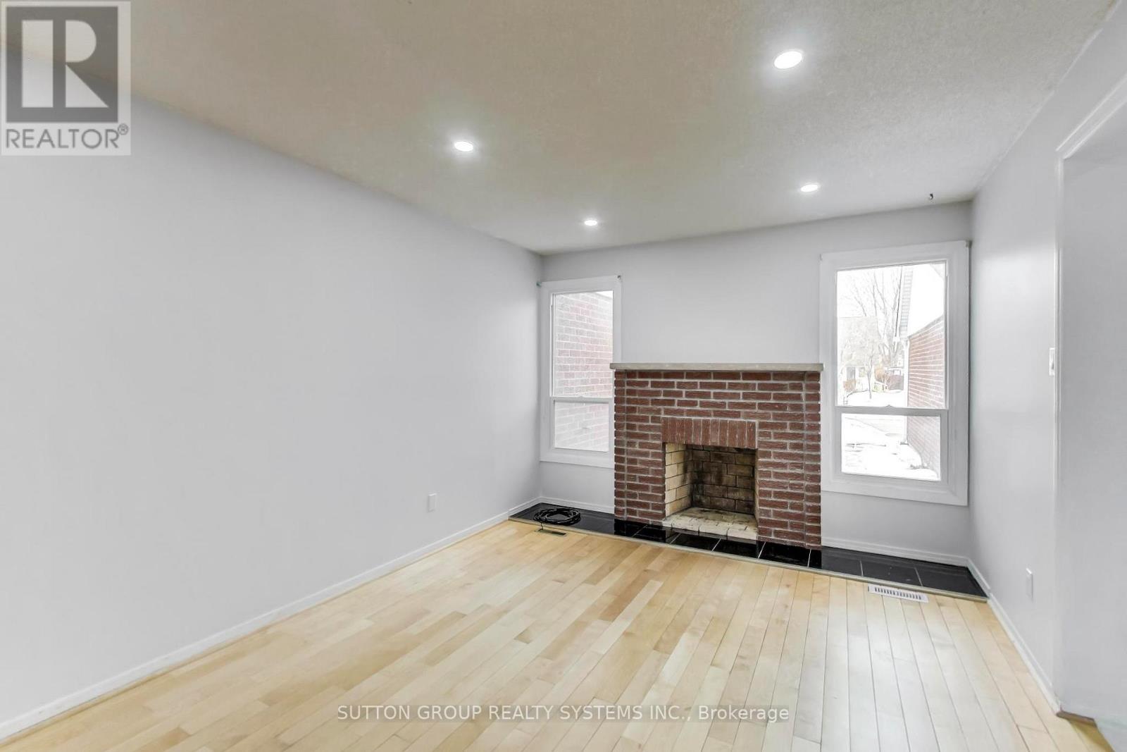 2662 Canberra Road, Mississauga, Ontario  L5N 1M7 - Photo 7 - W12922666