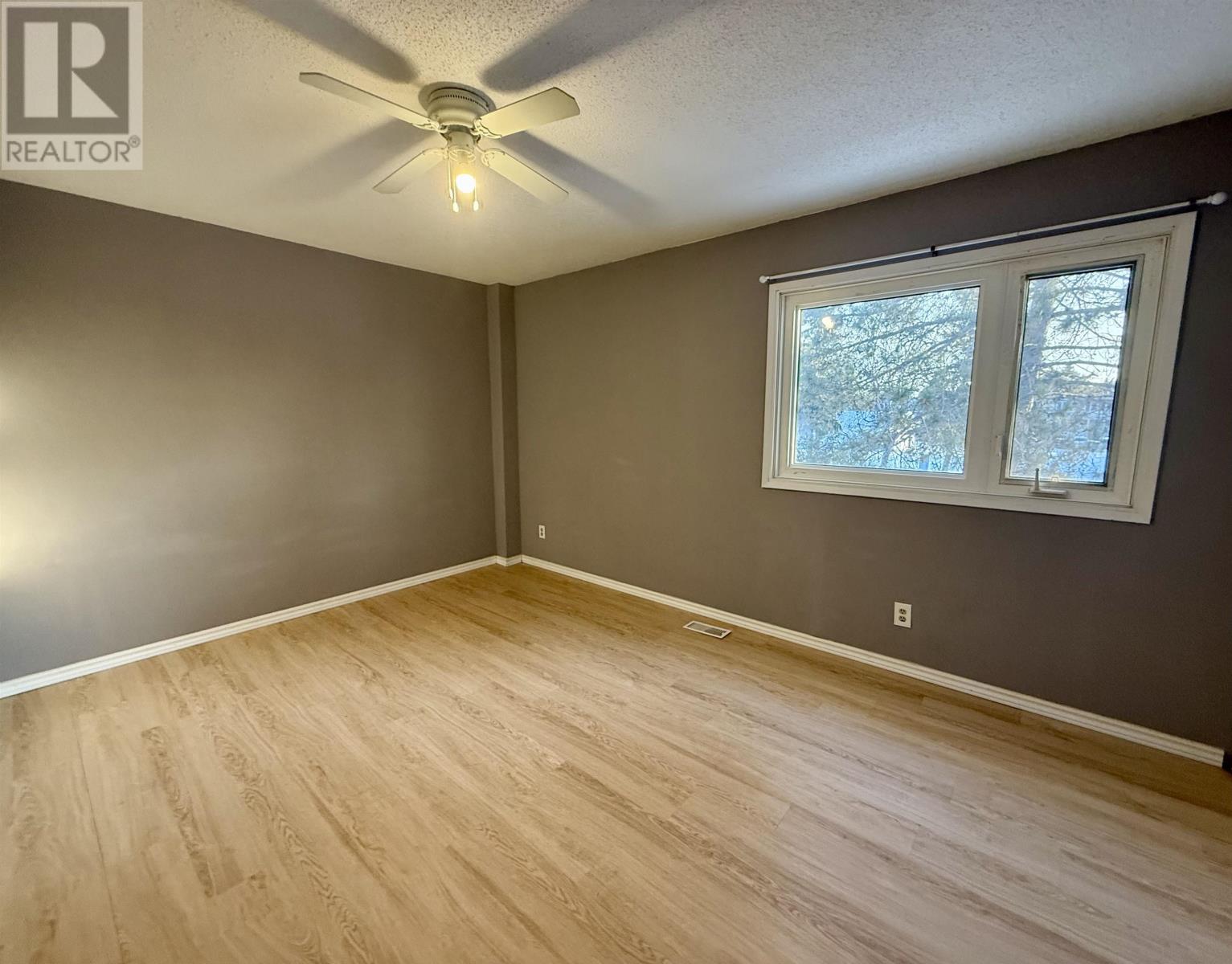 180 Varsity Row, Thunder Bay, Ontario  P7B 5P1 - Photo 6 - TB2600007