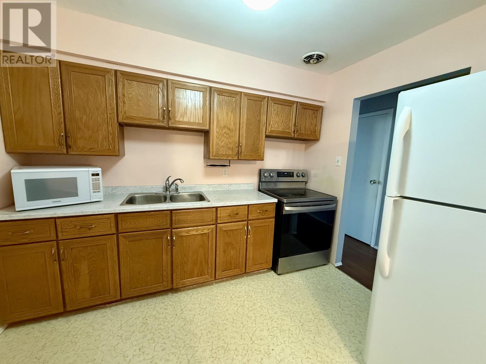 180 Varsity Row, Thunder Bay, Ontario  P7B 5P1 - Photo 5 - TB2600007