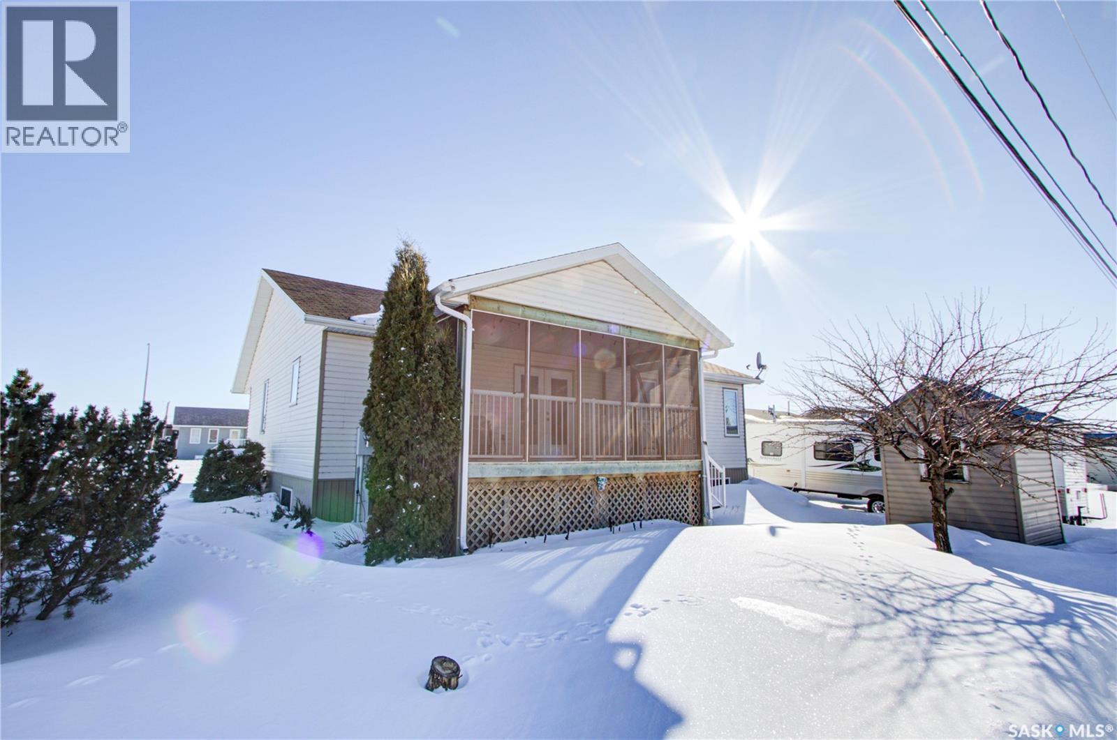 202 Regent Street, Melfort, Saskatchewan  S0E 1A0 - Photo 3 - SK031157