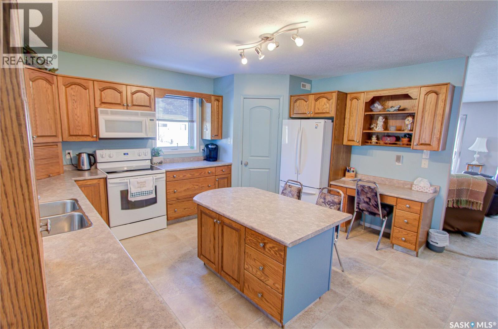 202 Regent Street, Melfort, Saskatchewan  S0E 1A0 - Photo 8 - SK031157