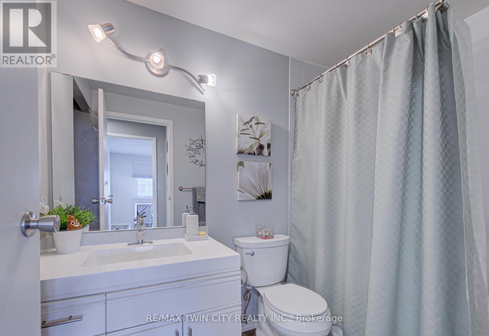 12 - 54 Green Valley Drive, Kitchener, Ontario N2P 1Z9 - Photo 20 - X12922576