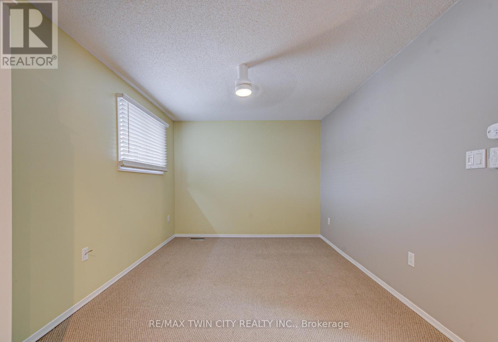 12 - 54 Green Valley Drive, Kitchener, Ontario N2P 1Z9 - Photo 22 - X12922576