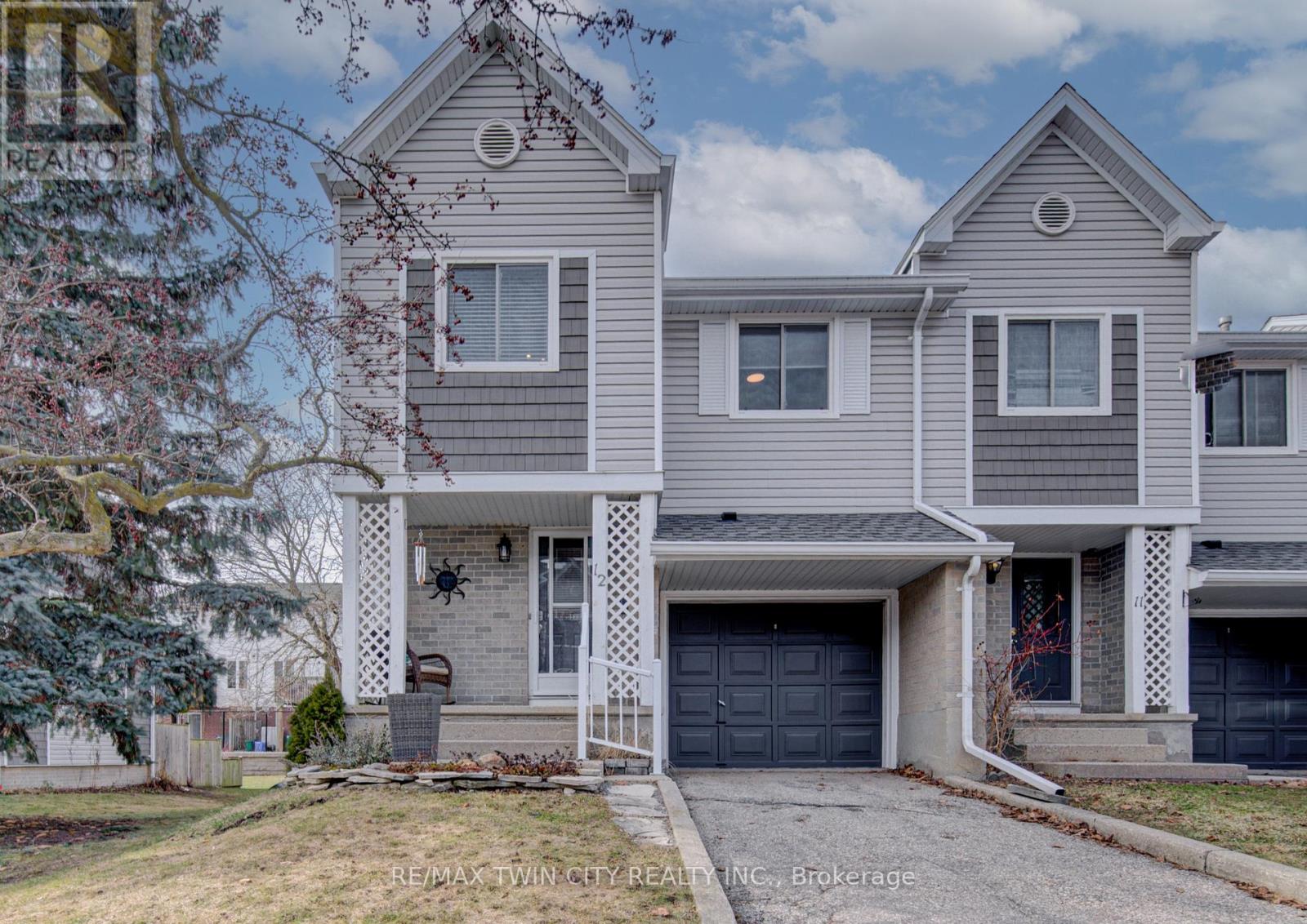 12 - 54 Green Valley Drive, Kitchener, Ontario N2P 1Z9 - Photo 3 - X12922576