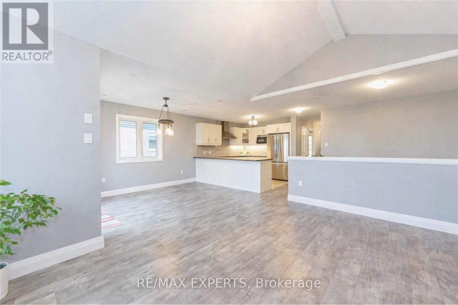 150 Bridge Crescent, Minto, Ontario  N0G 2P0 - Photo 11 - X12922588