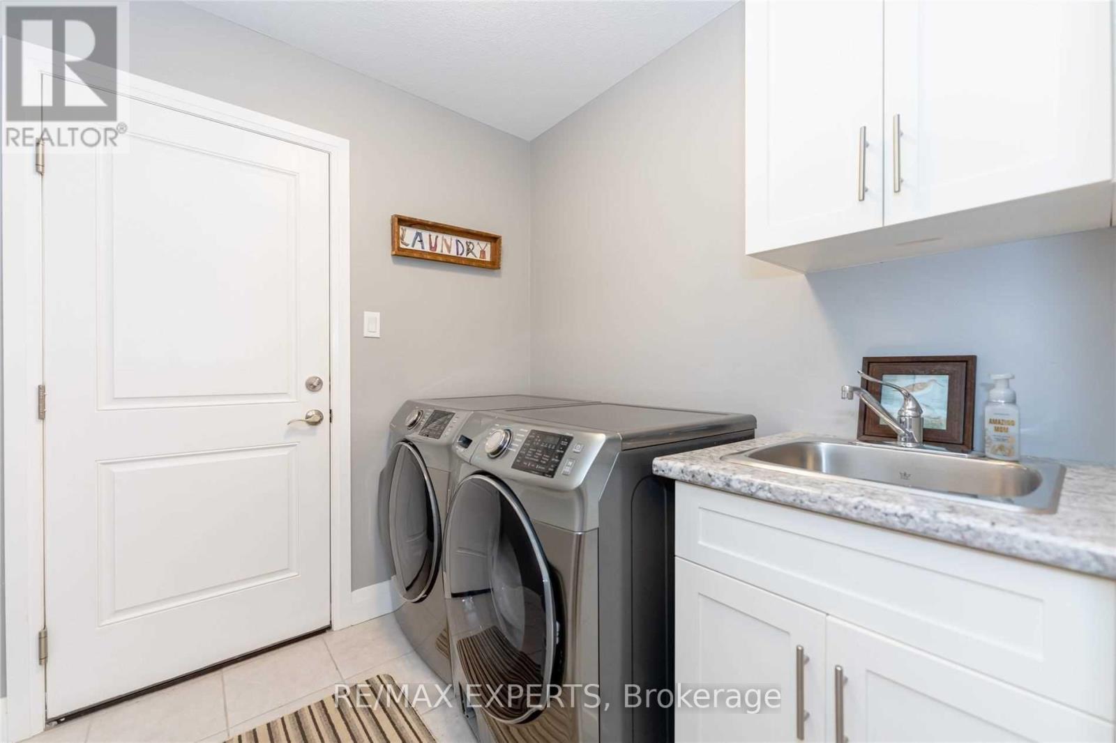 150 Bridge Crescent, Minto, Ontario  N0G 2P0 - Photo 4 - X12922588