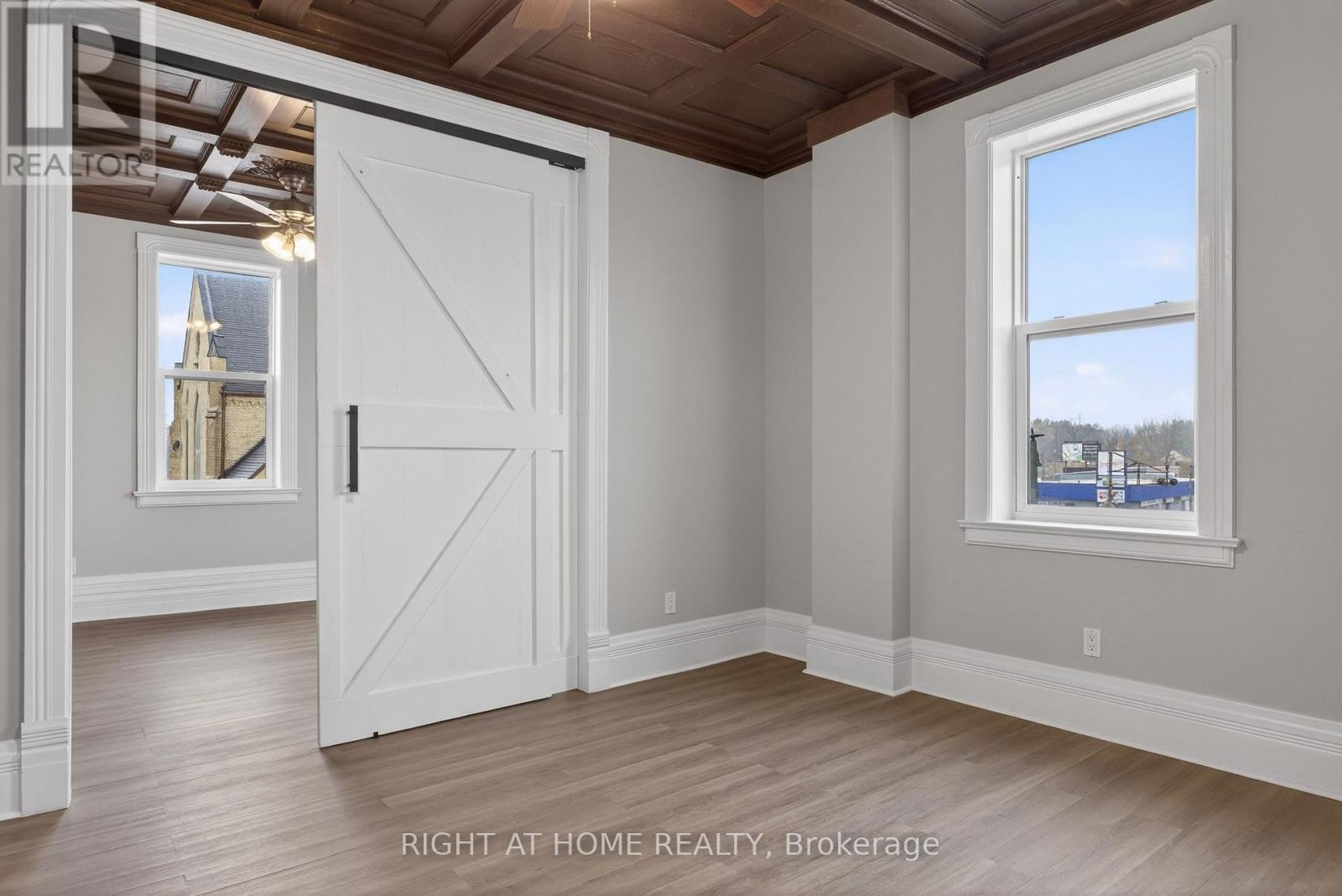 2 - 3 St Andrew Street, Ingersoll, Ontario  N5C 2S8 - Photo 17 - X12922636