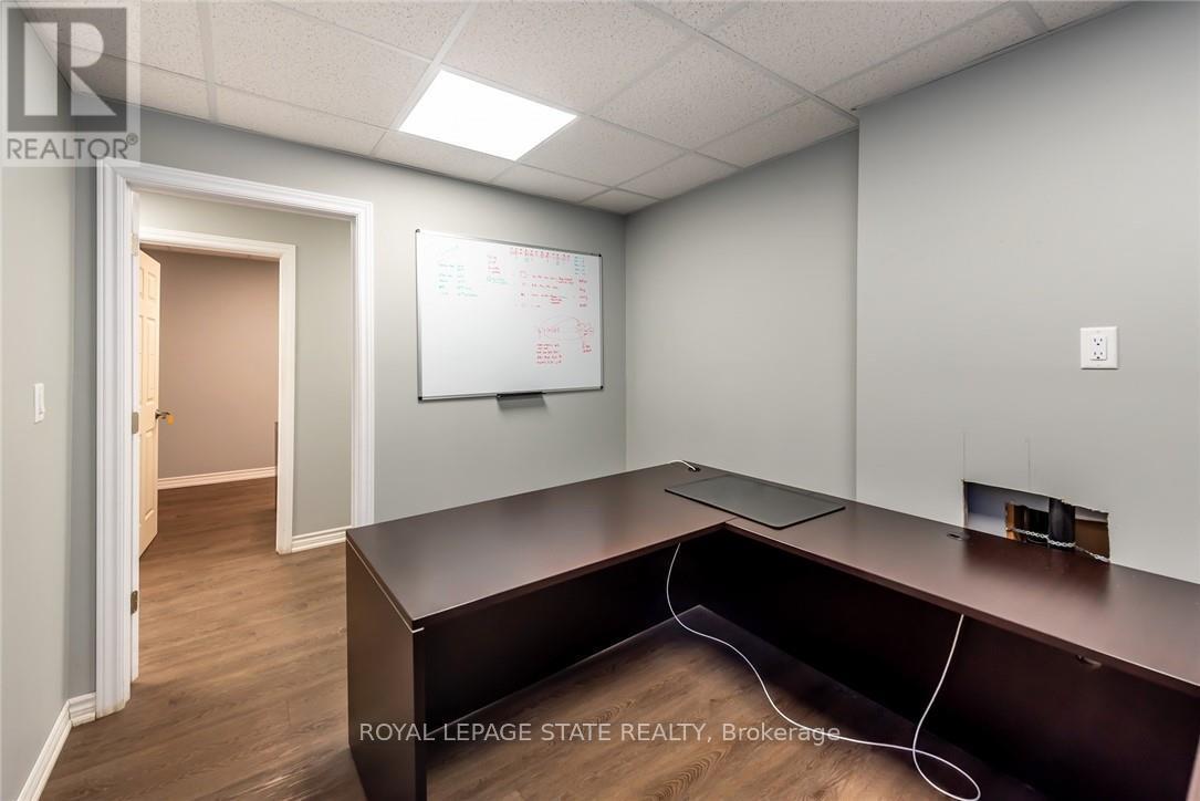 14 - 1527 Upper Ottawa Street, Hamilton, Ontario  L8W 3J4 - Photo 15 - X12922684