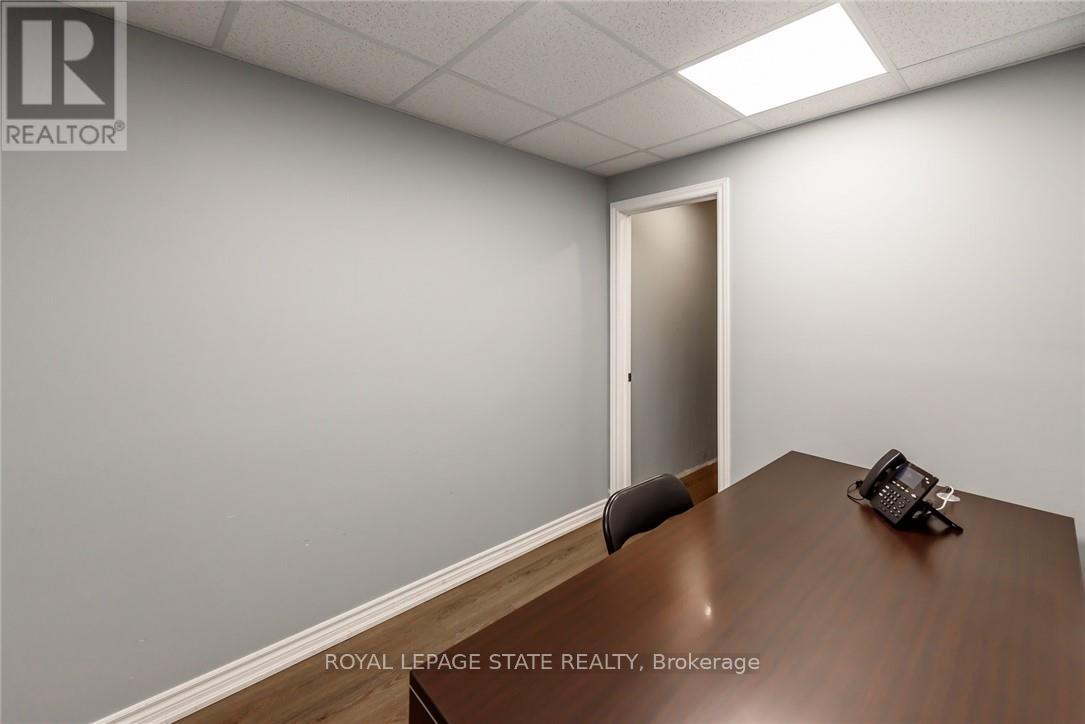 14 - 1527 Upper Ottawa Street, Hamilton, Ontario  L8W 3J4 - Photo 16 - X12922684